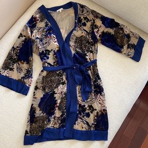 Willow & Clay robe with attached belt